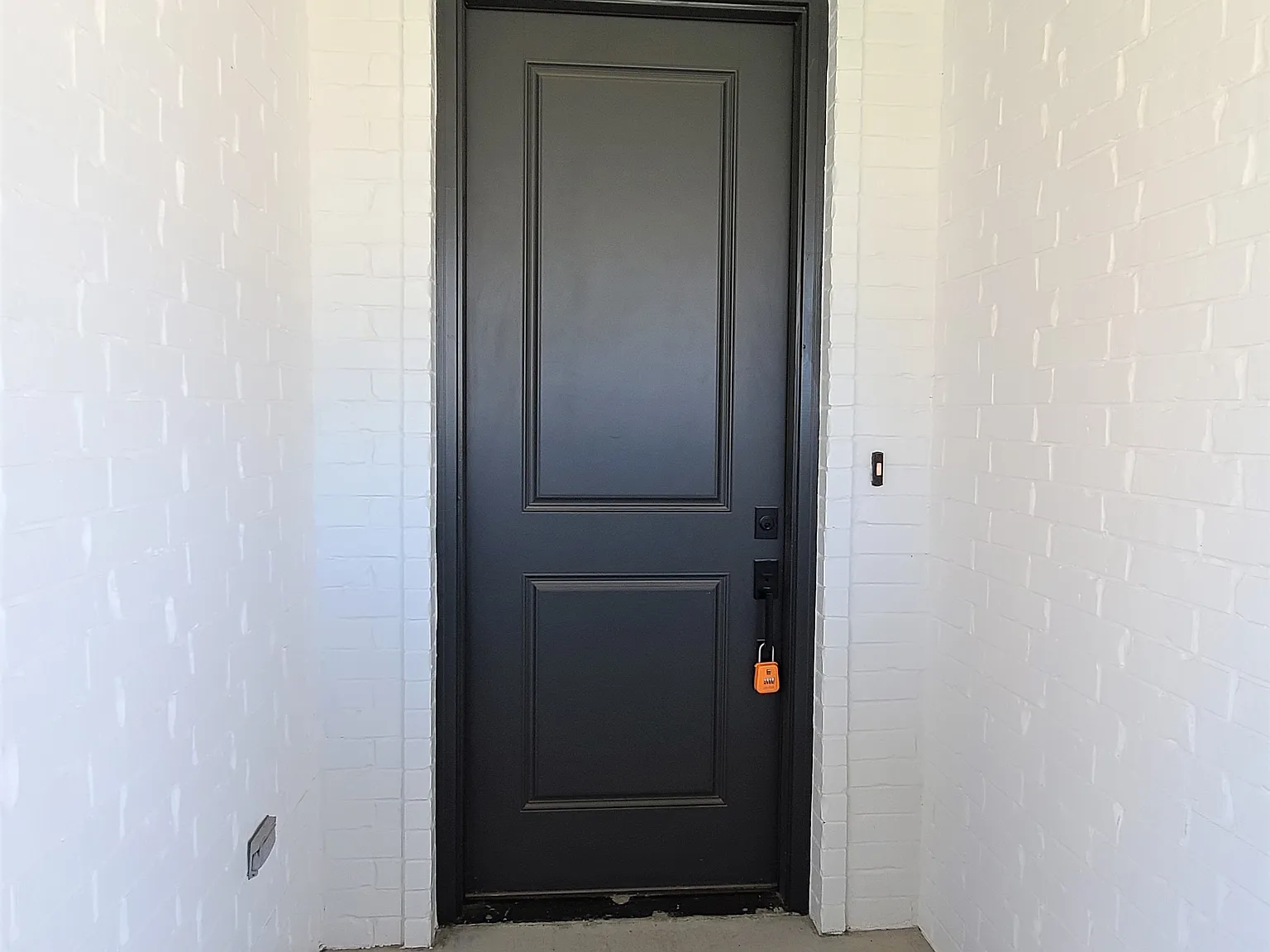 5 bed, 3398 sqft, $3,195 — Photo 3