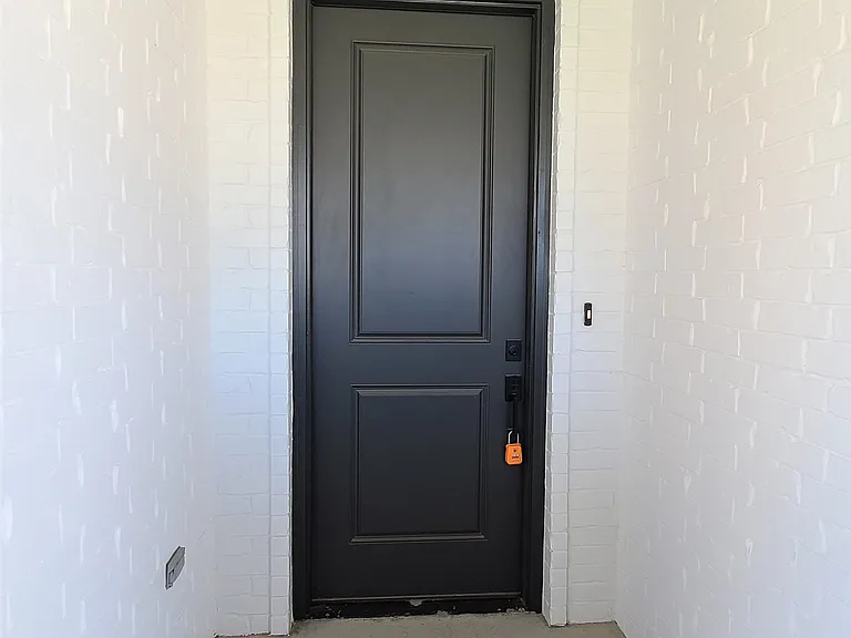 108 Tralee Ct — Photo 3
