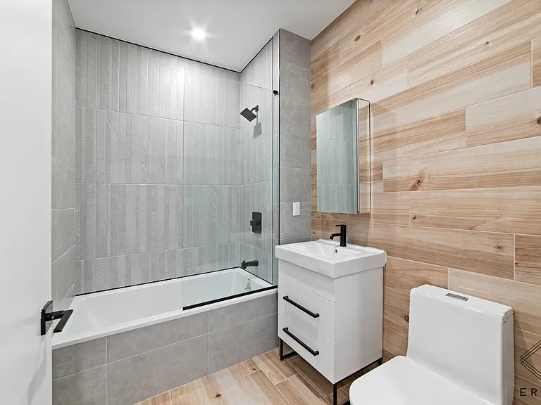 2913 Snyder Ave #4G — Photo 8