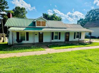 312 Pharr Ave, Selmer, TN 38375