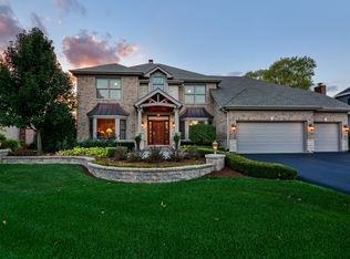 1860 Somerset Ln, Wheaton, IL 60189