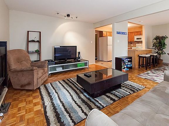 4th image of 4334 N Clarendon Ave APT 205