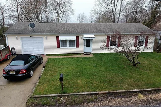 242 S Pulaski Blvd photo 1