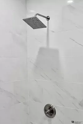 Rented by Batra Group Inc | media 30