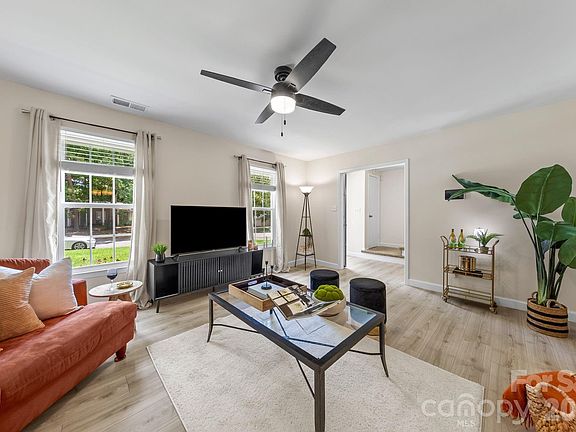 5th image of 6435 Bridlewood Ln