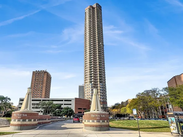 3660 N Lake Shore Dr APT 4103, Chicago, IL 60613