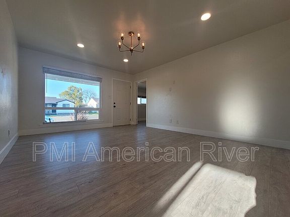 4th image of 219 Needles Way Unit A