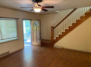 987 Chartiers Ave, Carnegie, PA