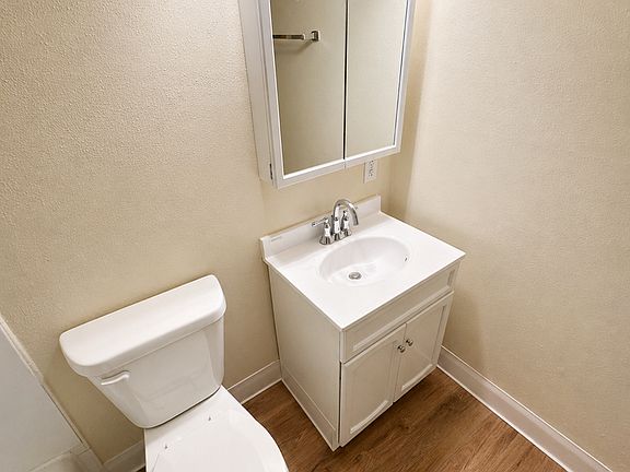 2nd image of 604 N Black River St #105