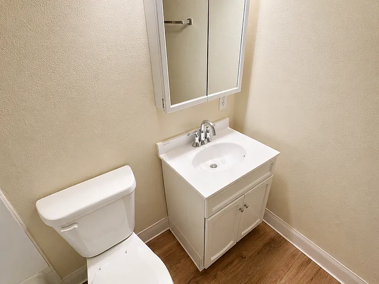 604 N Black River St — Photo 53