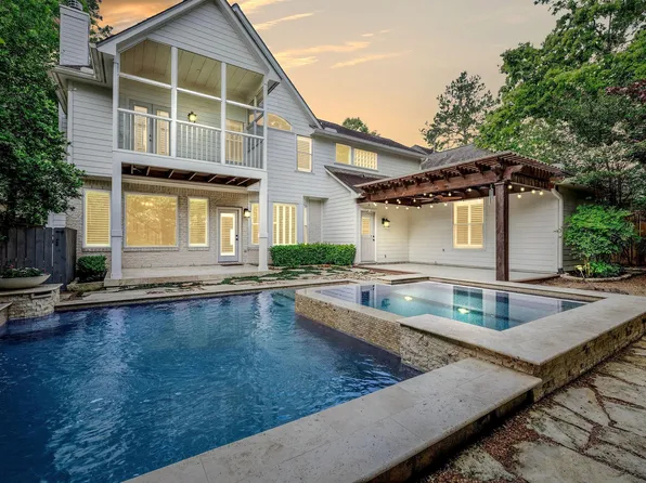 18 Doeskin Pl, Spring, TX 77382