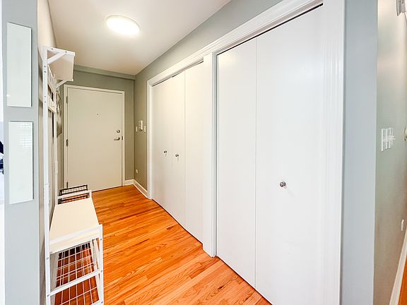 2nd image of 1414 Elmwood Ave APT 3G
