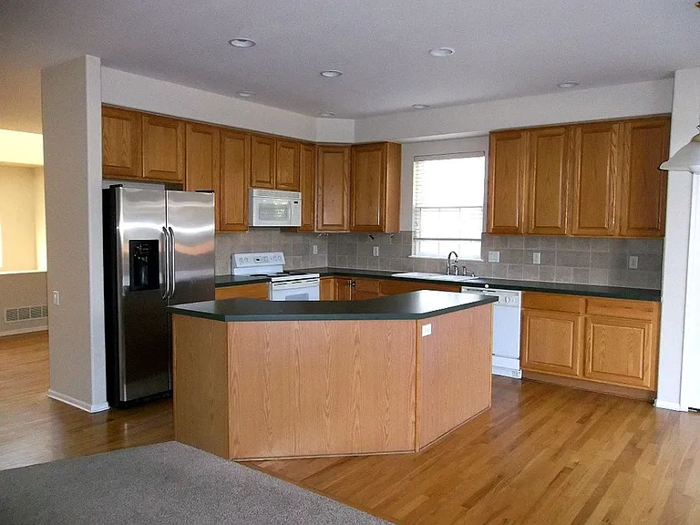 2514 Rock Creek Dr — Photo 4