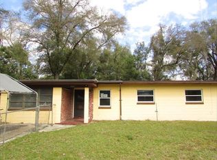 8343 Parr Ct N, Jacksonville, FL 32216