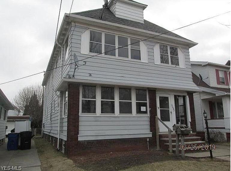 1st image of 3067 W 116th St