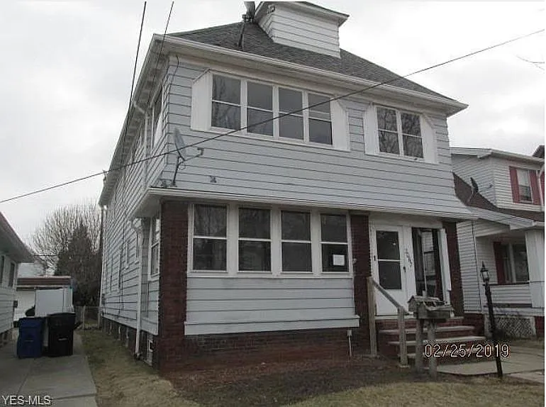 3067 W 116th St photo 1