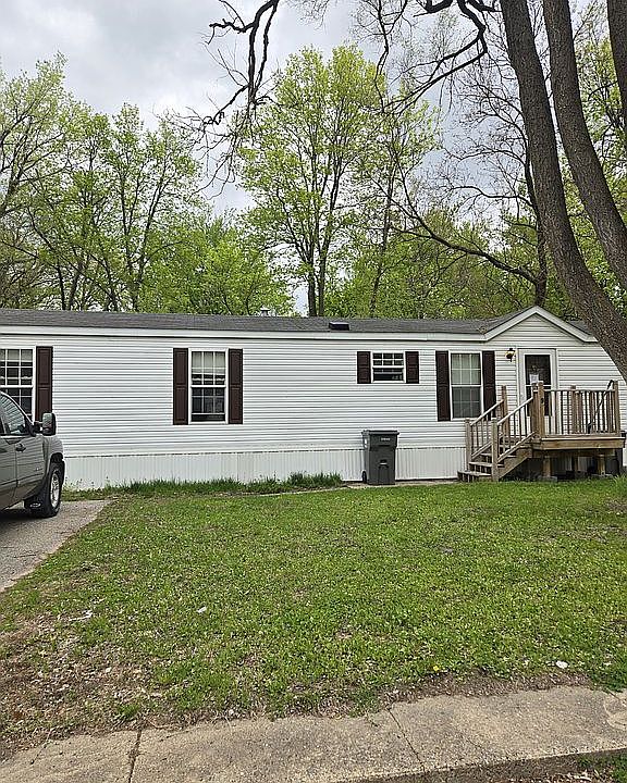 1st image of 407 W 3rd St Lot 9