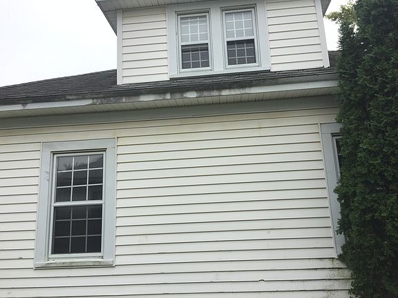 3rd image of 1506 S Armstrong St