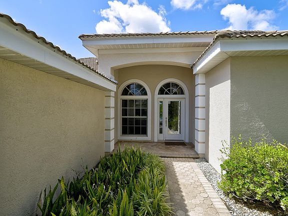 5th image of 882 Placid Lake Dr