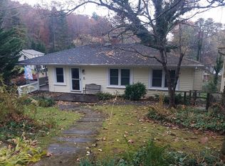 560 Oxford Rd, Lake Junaluska, NC 28745