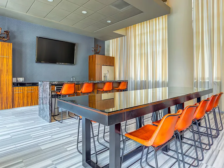 K2 Apartments — Photo 25