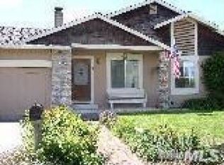 555 Maria Dr, Petaluma, CA 94954