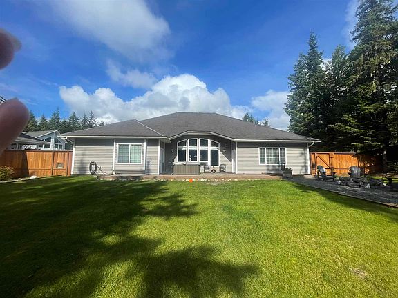 3rd image of 8011 Poppy Ct