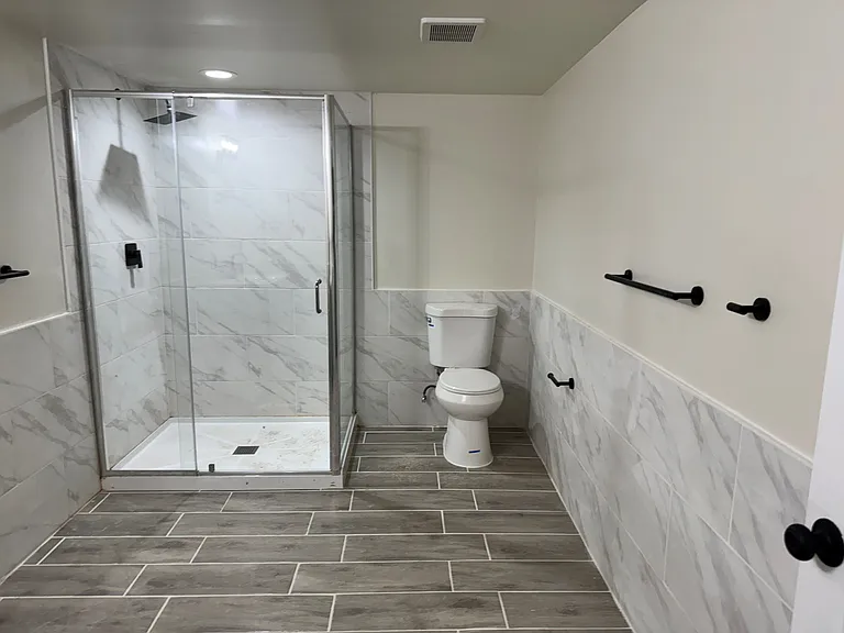 1617 Somerset Shire Dr — Photo 35