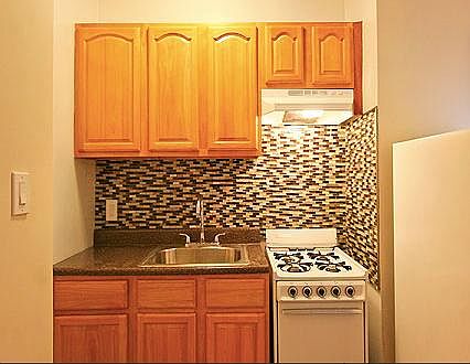 4th image of 9440 210th St APT 3F