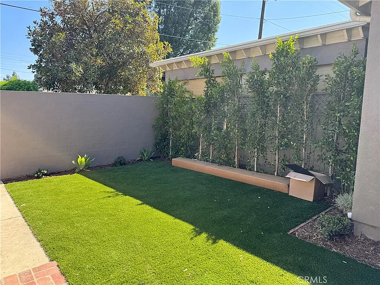 6837 Oak Park Ave — Photo 15
