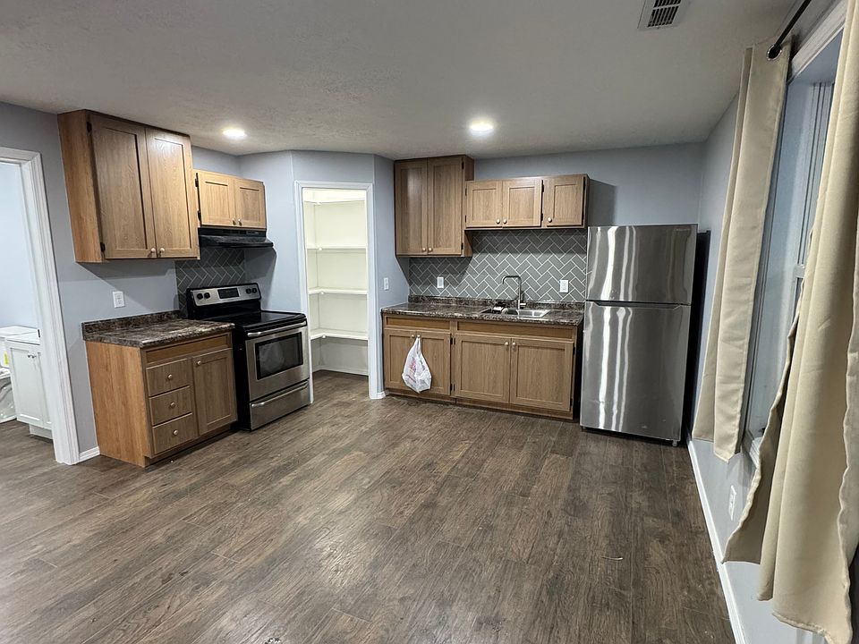 1st image of 28225 Morgan St #A
