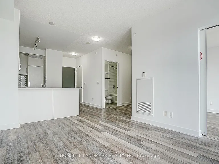 5180 Yonge St #2002 — Photo 18