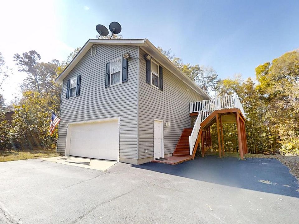 1st image of 372 Lake Anna Dr
