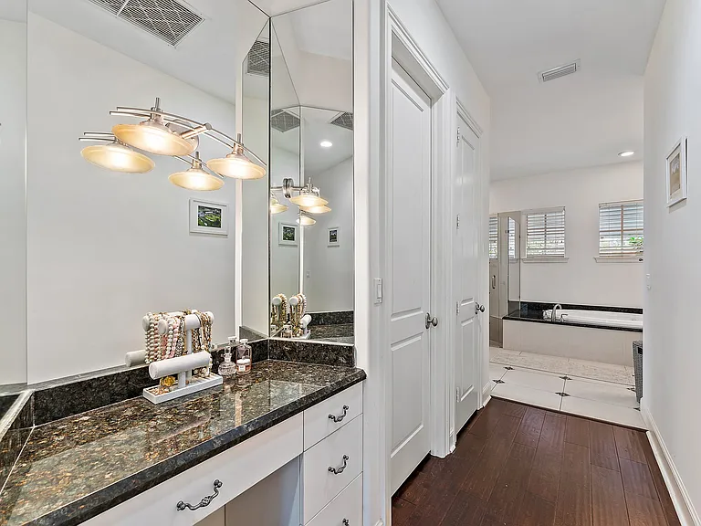 4 Tradewinds Cir — Photo 43