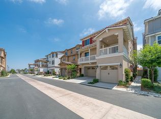 2516 Quiet Sands Dr, Signal Hill, CA 90755