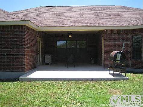 5th image of 2304 Mountain Laurel Ln