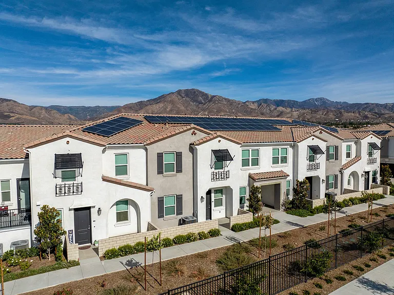San Carlo Townhomes — Photo 11