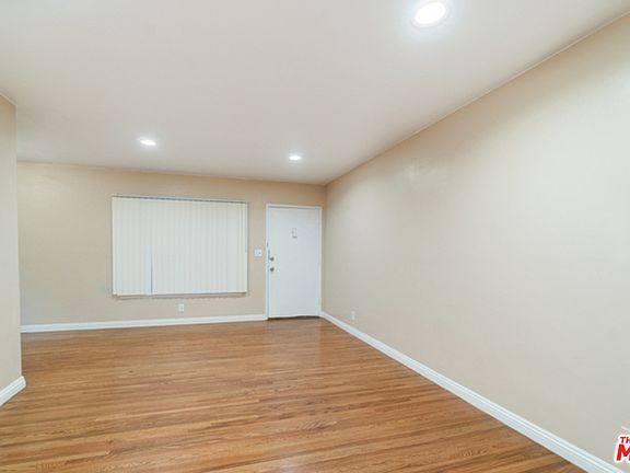 4th image of 1451 Butler Ave #1