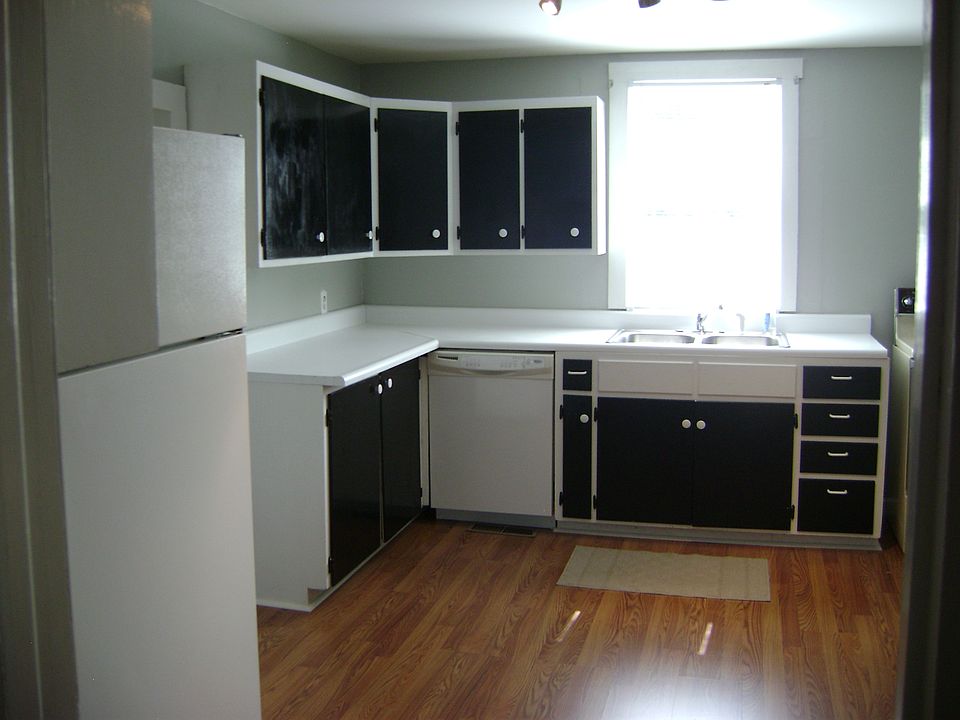 1st image of 812 Tennessee St