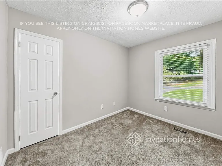 1537 Spruce Ridge Ct — Photo 13