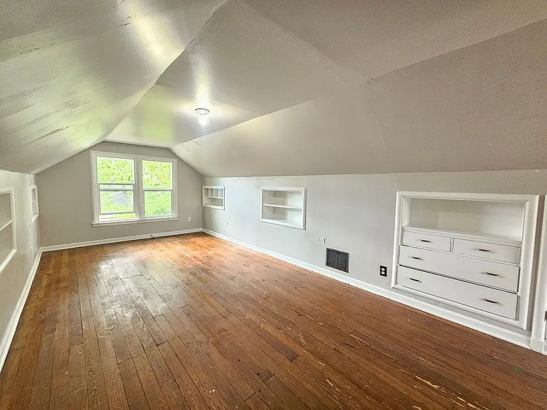 2704 W Garland Ave — Photo 16