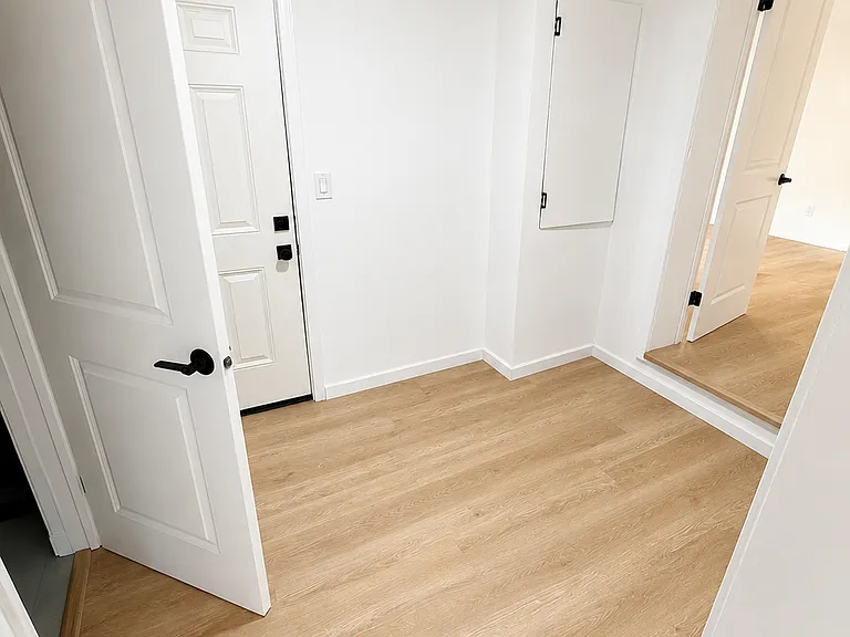 1310 Grand Ave — Photo 10