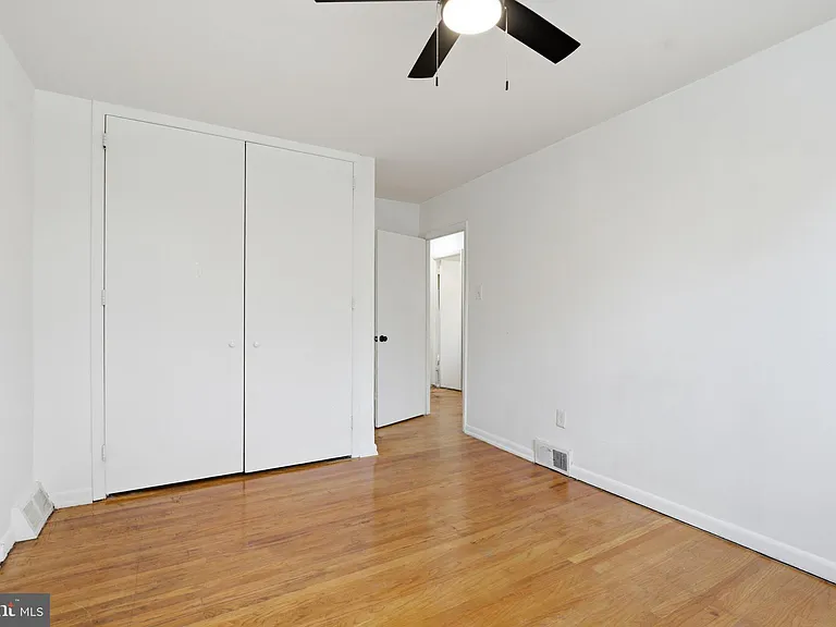 3953 Lankenau Ave #B — Photo 9