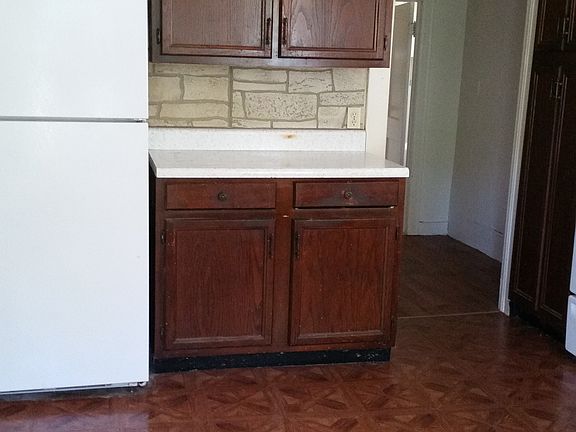 Eat in Kitchen