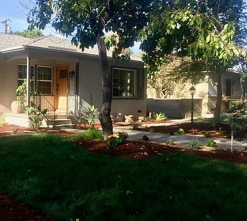 2nd image of 838 W 25th St