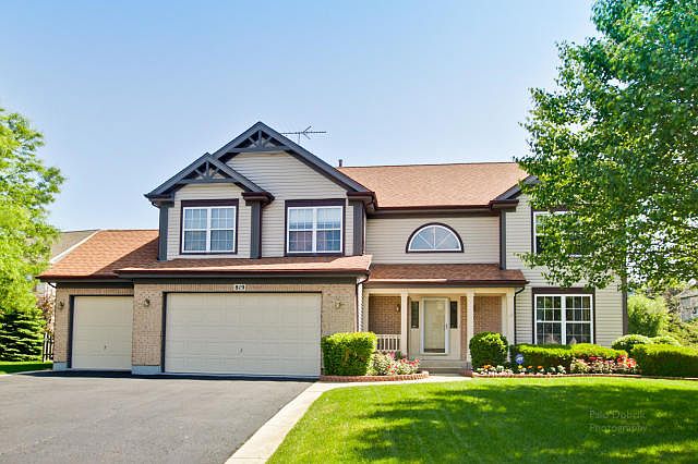 1st image of 819 Deep Woods Ct