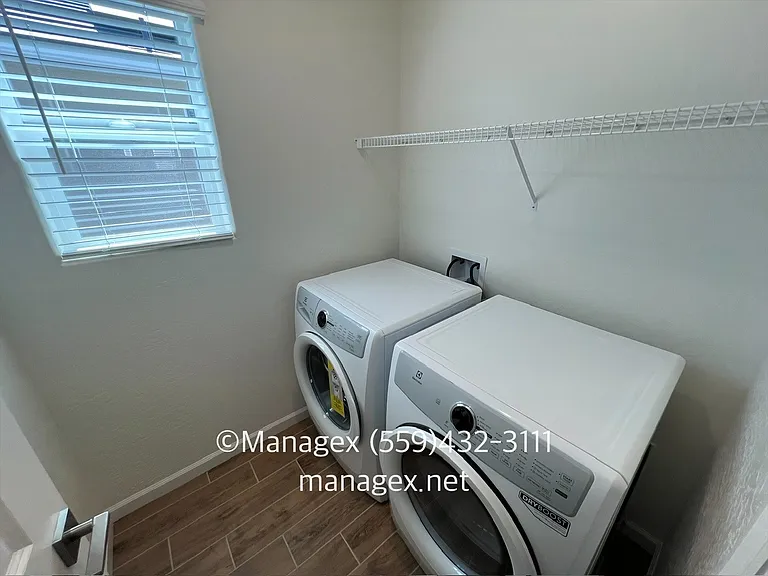 1516 Vintage Ln — Photo 9