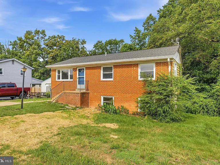 12806 Kerrydale Rd — Photo 3