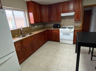 5102 W Roscoe St APT 2, Chicago, IL 60641