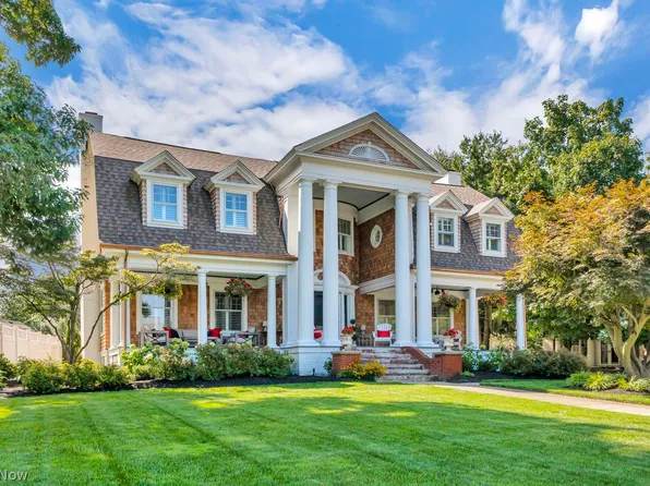 17863 Lake Rd, Lakewood, OH 44107